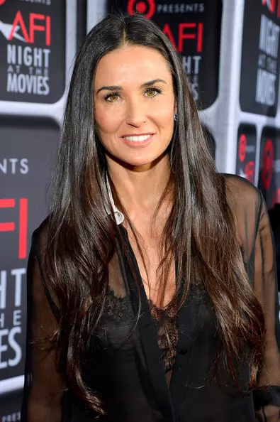 Demi Moore are o relatie cu tatal fostului ei iubit