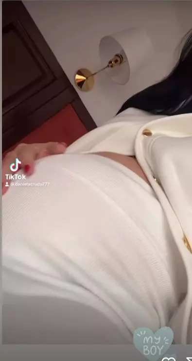 daniela crudu va avea baietel