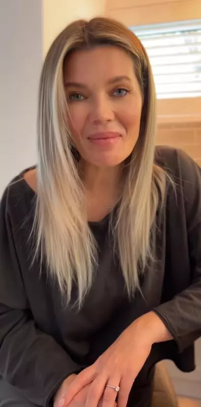 gina-pistol-inel-de-logodna-1