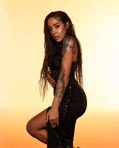 stefania-1-398x495-1