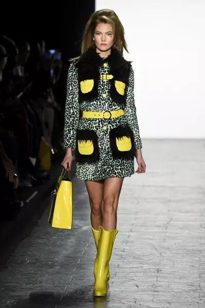Jeremy Scott  colectia toamna iarna 2016-2017