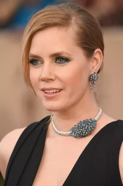 Worst Beauty Looks: Amy Adams