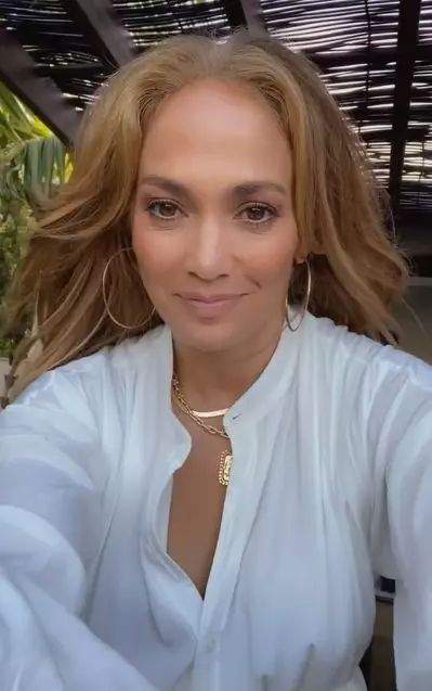 jennifer-lopez-costum-de-baie-5