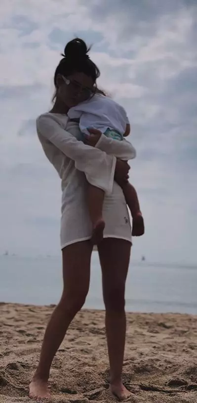 sasha cu theo imbratisati