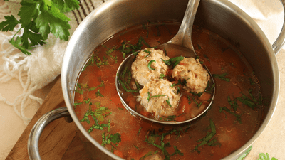 Ciorbă cu perișoare de pește – rețeta pas cu pas