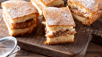 Plăcintă cu mere de post cu apă minerală – rețeta pentru începători