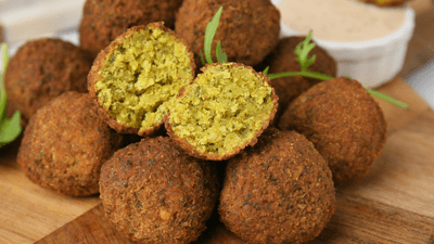 Falafel chiftele libaneze din năut – rețeta celor mai bune chifteluțe de post