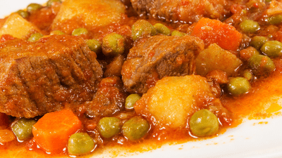 Mâncare de mazăre cu carne de vită. Rețeta simplă. Ingredientul care face diferența