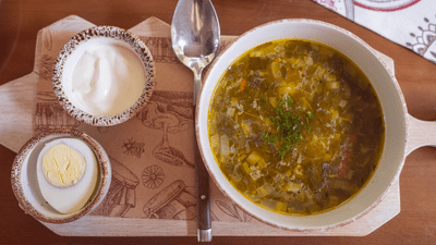 Ciorbă de spanac simplă. Rețeta cu smântână