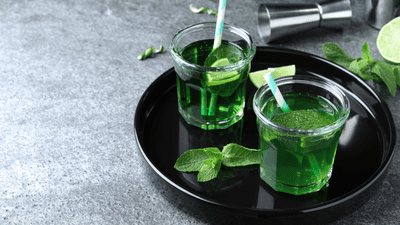 Lichior de mentă – rețeta simplă. Cum se prepară cea mai aromată băutură alcoolică cu mentă