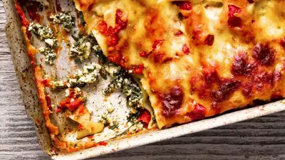 Cannelloni umplute cu urdă și spanac