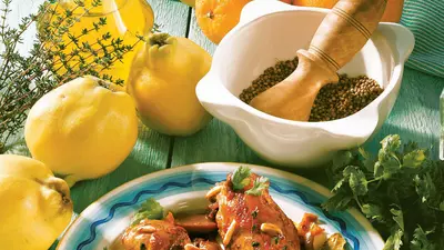 Pui cu gutui la cuptor