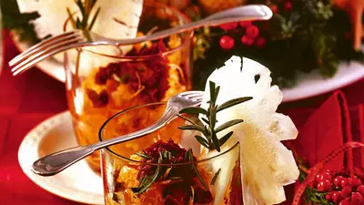 Salată de ananas cu zahăr caramel