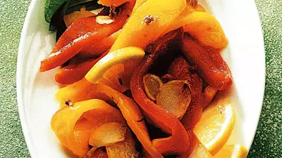 Salată de ardei copţi