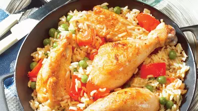 Orez cu legume şi carne de pui