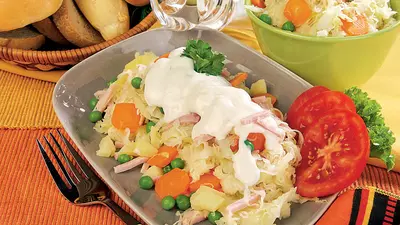 Salată cu varză murată