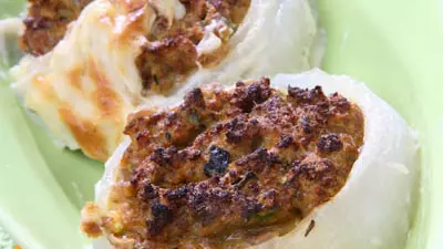 Ceapă umplută cu carne