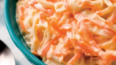 Salată cu sos de smântână