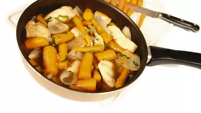 Mâncare de morcovi cu pui