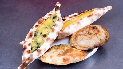 Aperitive calde cu brânză