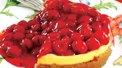 Tartă cu cireşe şi vanilie