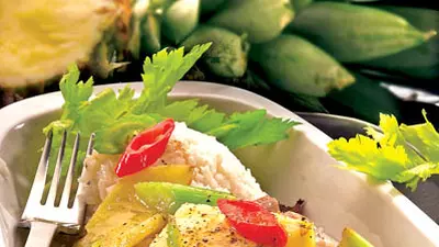 Peşte la cuptor cu ananas