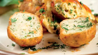 Pârjoale din cartofi cu verdeaţă