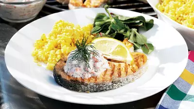 Somon la grătar cu orez