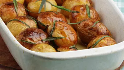 Cartofi copţi cu rozmarin