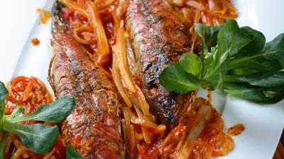 Păstrăv cu sos picant