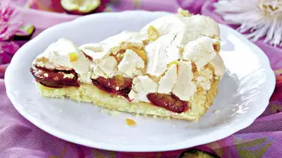 Tartă fragedă cu bezea