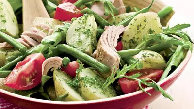 Salată mediteraneană