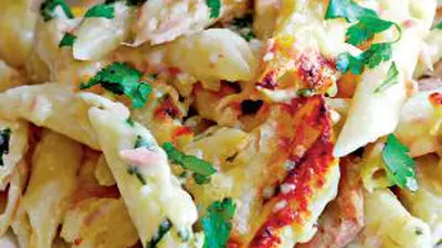 Budincă de penne cu ton