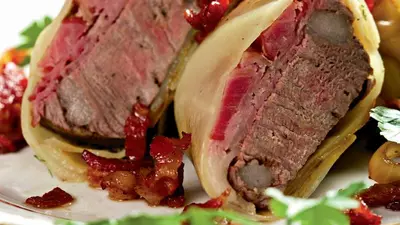 Rulouri cu sos de ceapă