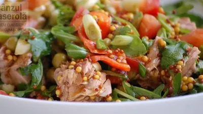 SALATĂ REGALĂ DE TON