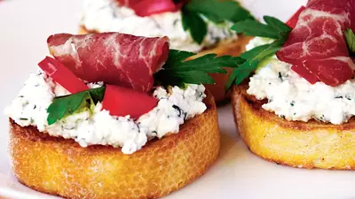 Bruschete câmpenesti