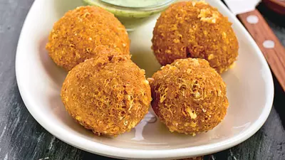 Chiftele de mălai cu brânză