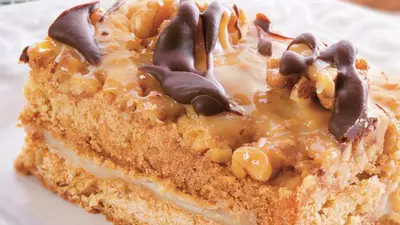 Prăjitură cu cremă de lămâie şi caramel