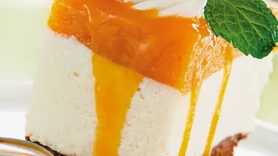 Tartă cu brânză şi mango