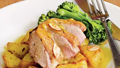 Piept de raţă cu sos