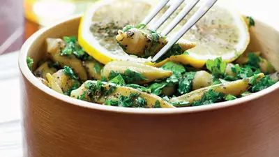 Salată de bame uscate