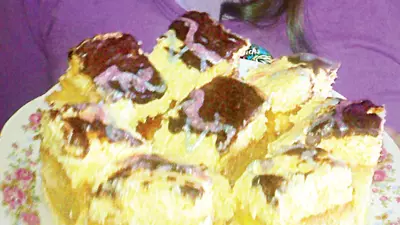 Prăjitură cu mere şi cremă