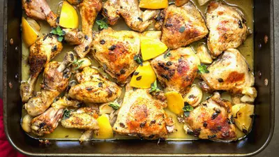 Pui în unt cu sos de lămâie