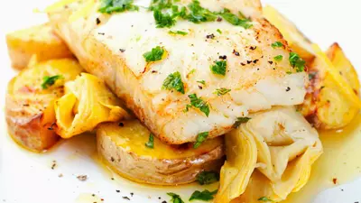 Cod fript în unt de usturoi