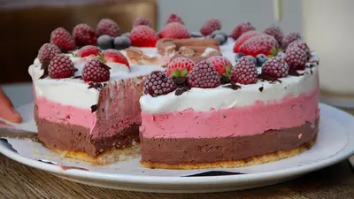 (P) 3 rețete de tort de înghețată, cu arome răcoritoare