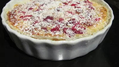 Clafoutis cu căpșuni