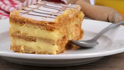 Millefeuille sau prăjitura Napoleon: un desert fin și impresionant