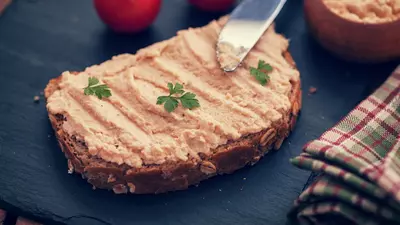 Pateu de somon de casă