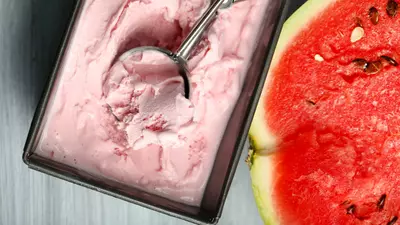 Înghețată de pepene roșu