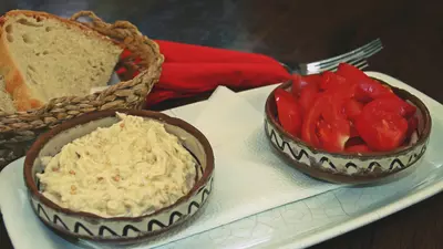 Salată de vinete cu maioneză – cea mai simplă și rapidă rețetă